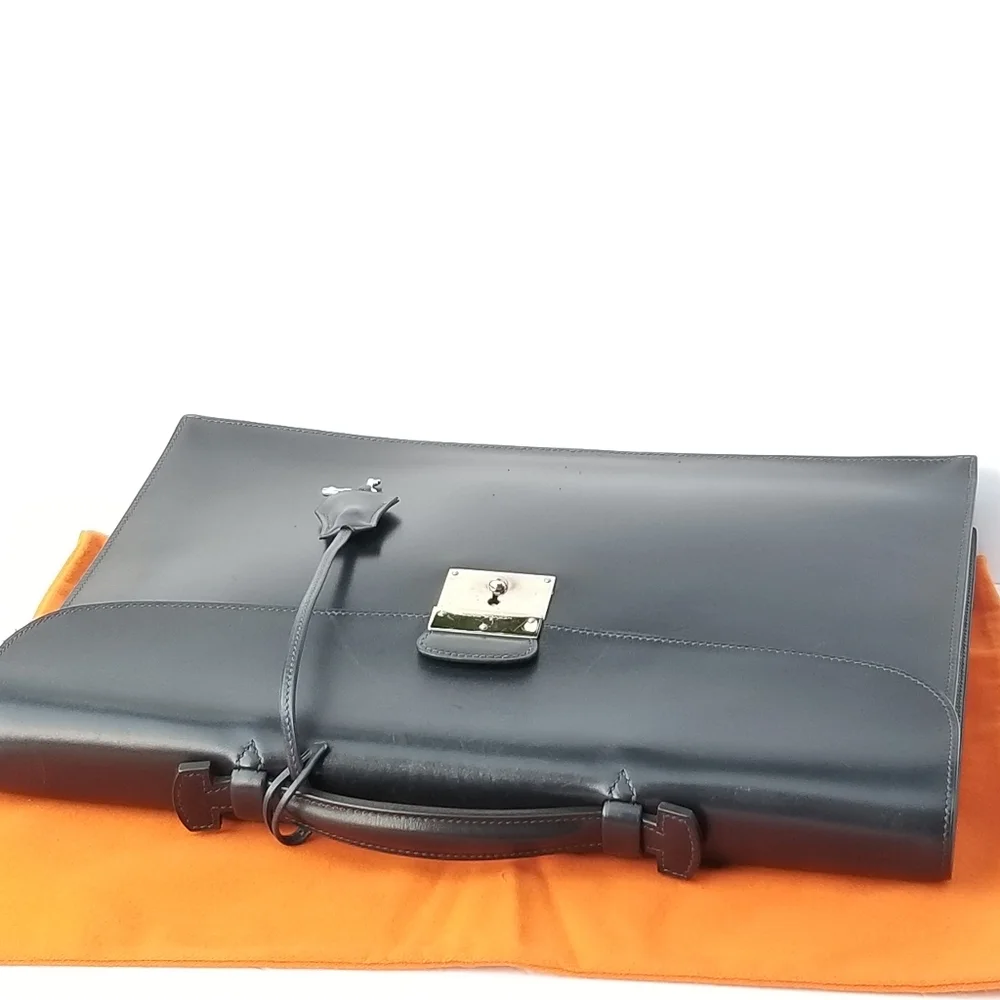 Hermès Paris Sac à dépêches briefcase in dark Navy box leather Vintage